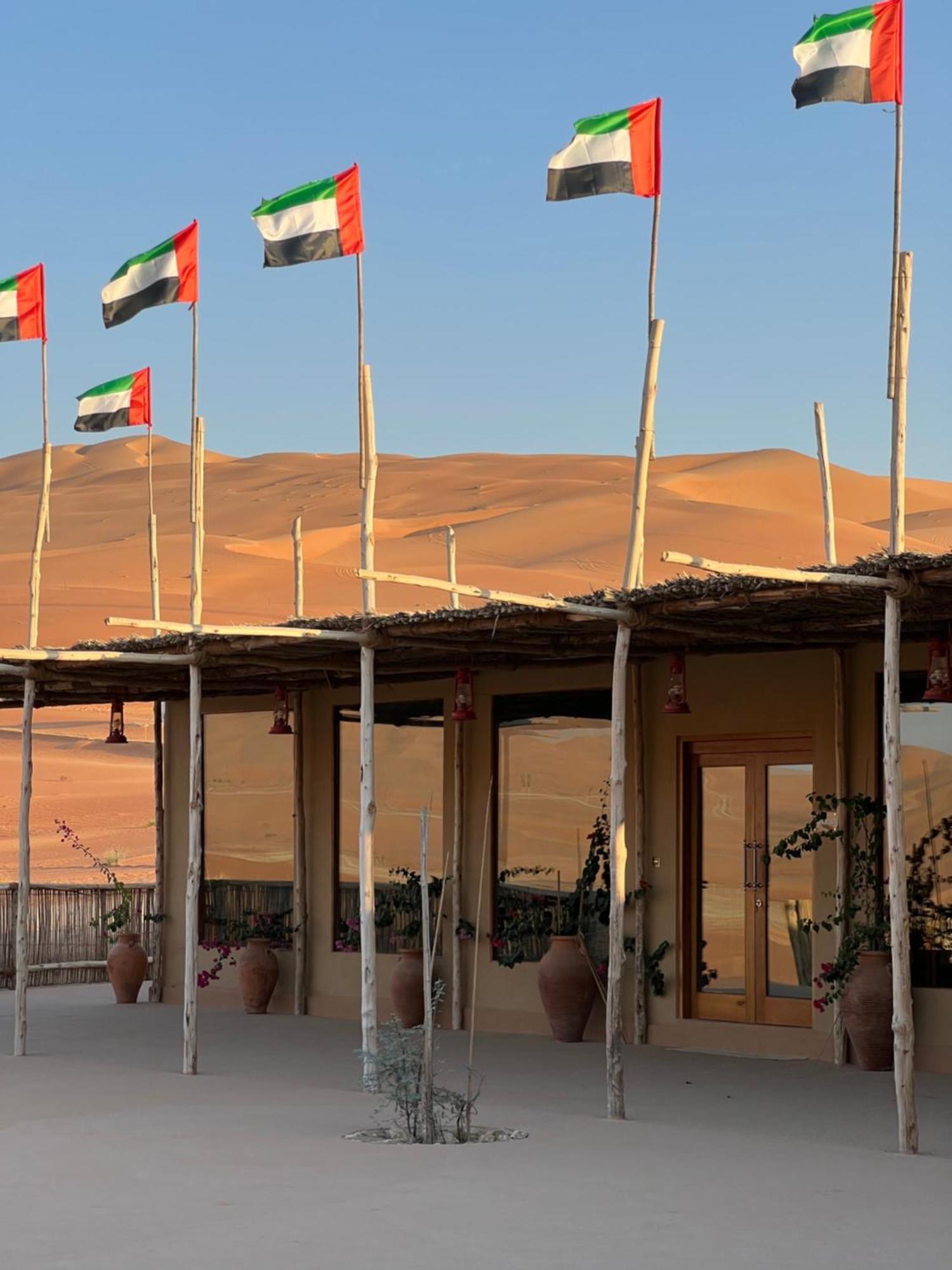 فندق Liwa Nights ليالي ليوا المظهر الخارجي الصورة