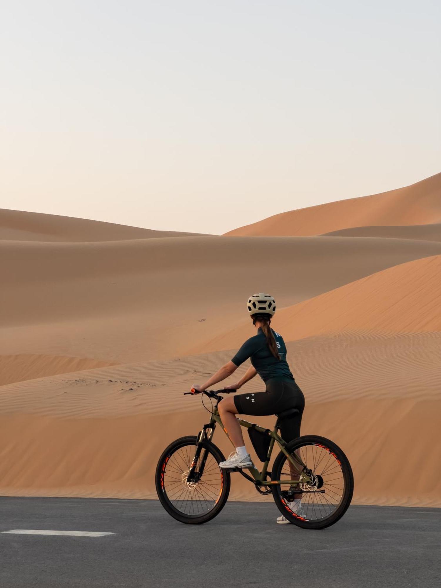 فندق Liwa Nights ليالي ليوا المظهر الخارجي الصورة